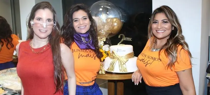 Andrezza Barros – Atriz Evelyn Montesano marca presença no aniversário do salão de Juliana Paes